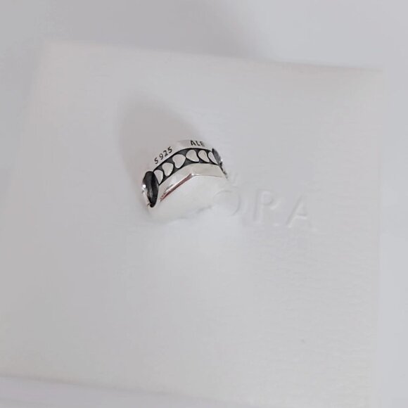 Pandora I Love Budapest Silver Heart Charm Bead with box - Picture 5 of 6